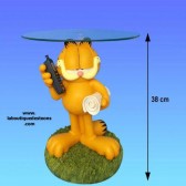 Garfield table on the phone